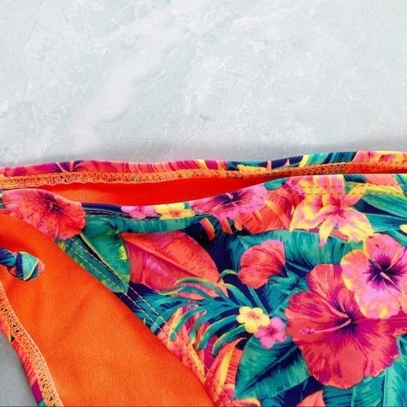 Primark floral pattern tie sides bikini bottom 4 - Picture 2 of 5